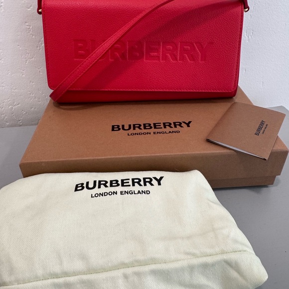 NWOT Burberry Vibrant Red Crossbody Bag - Picture 1 of 7